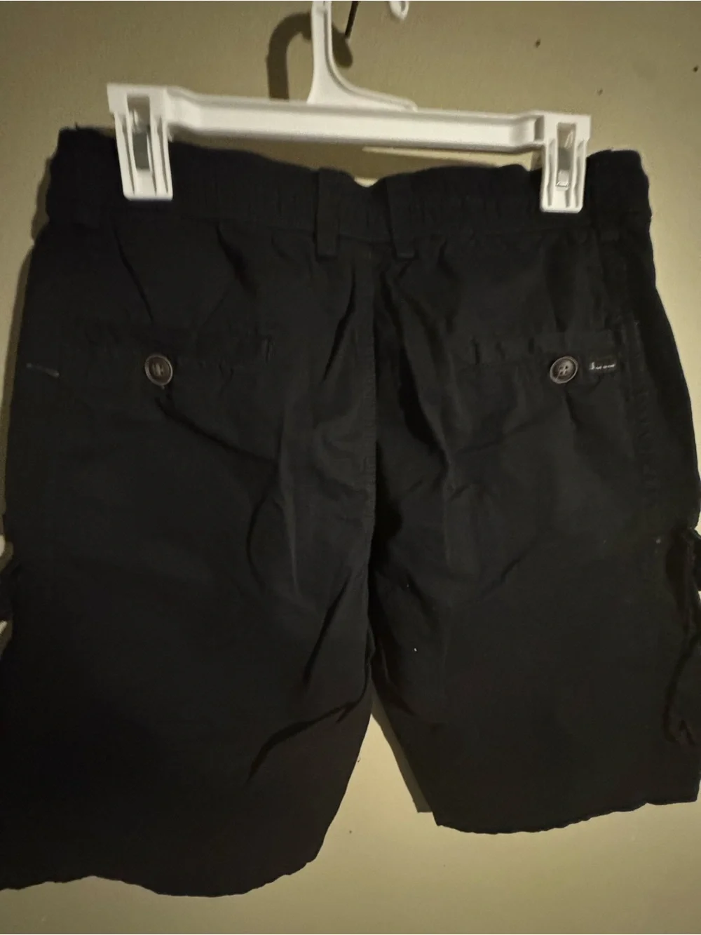 ZMYU-MEN Black Cargo Shorts with multiple pockets, Men’s Size 32. New with tags.